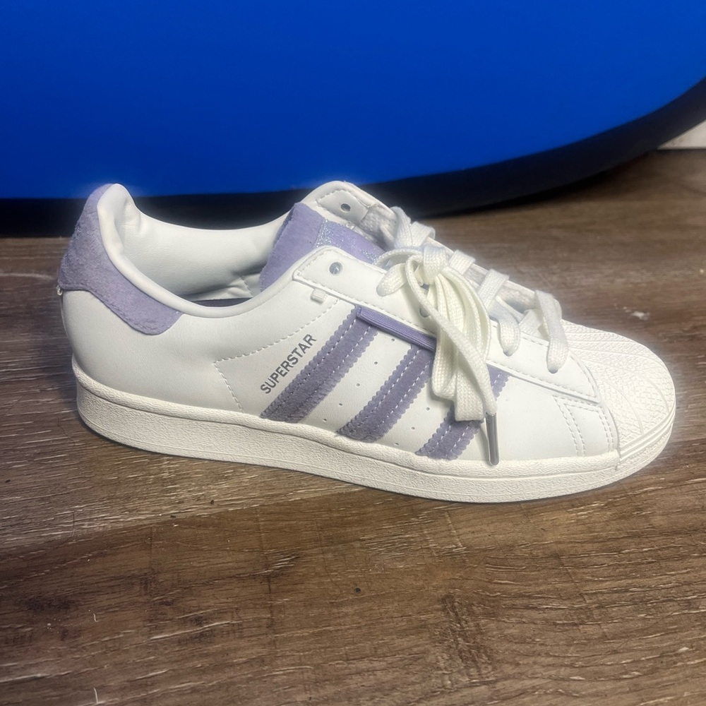 Nike superstars purple shoes
